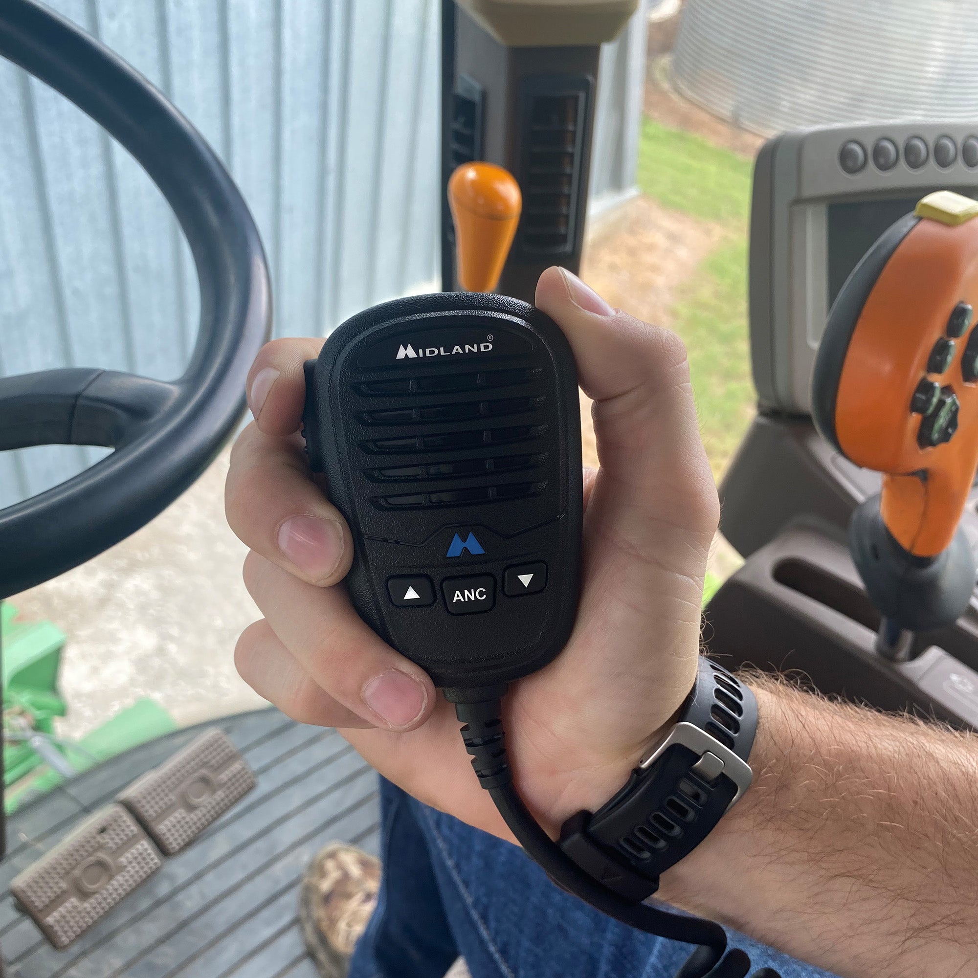 MXTA37 MicroMobile ANC IP66 Dustproof Microphone - Image 2